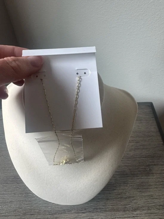 Kendra Scott 'Love' Pendant Necklace in Pink and Gold - Picture 3 of 5